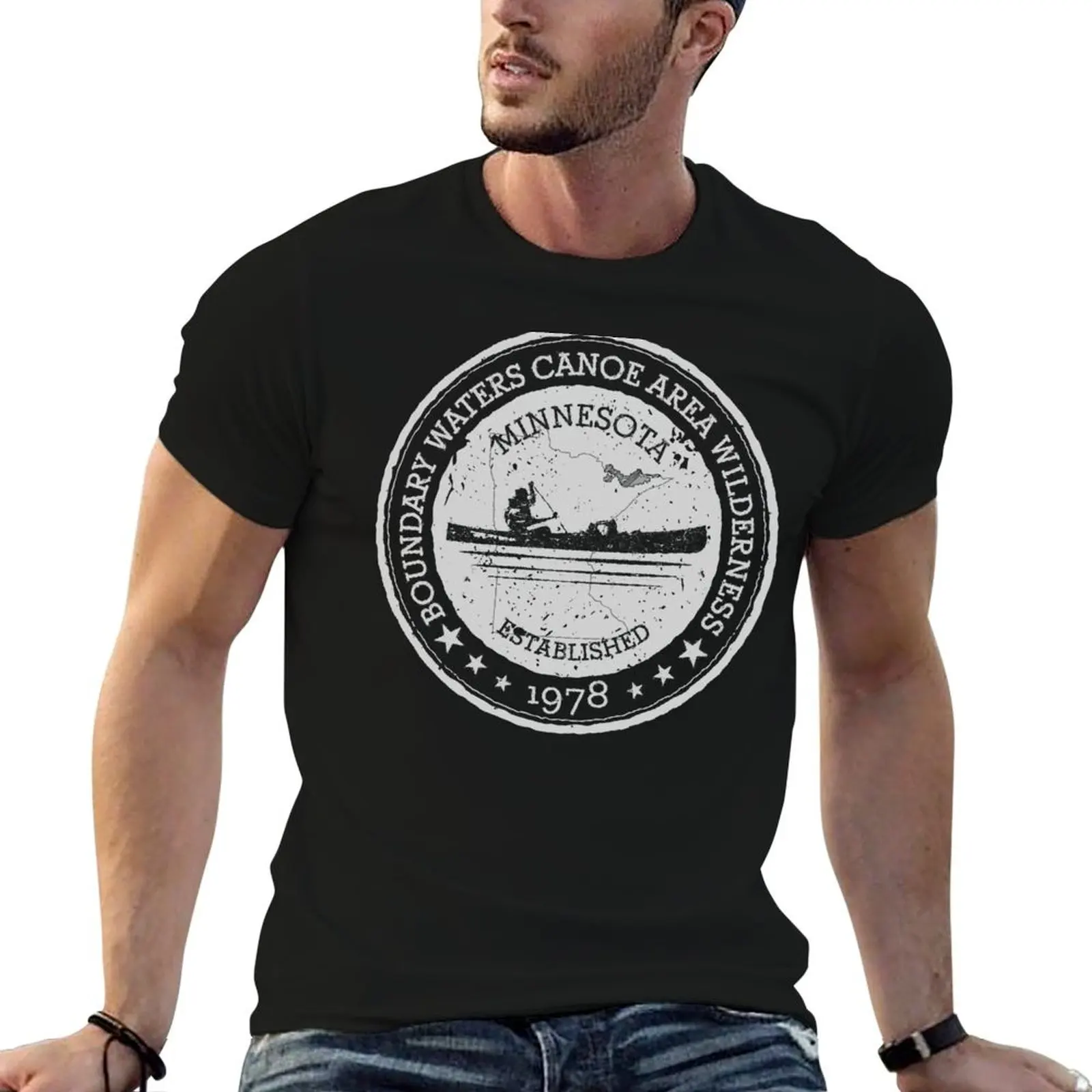 Minnesota Boundary Waters Vintage Style Stamp - T-shirt blanc à manches courtes pour le travail en extérieur