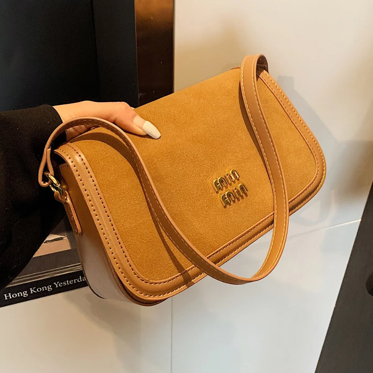 

2025 Women's Underarm Bag, Vegan Leather Multi-way Shoulder Crossbody Purse, Retro Quilted Design, Small Casual Chic Handbag