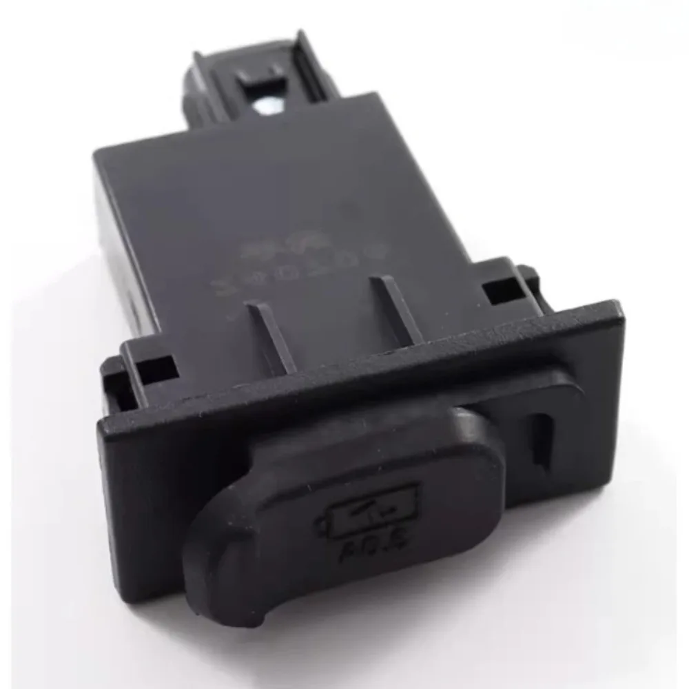 For Wuyang for Honda Forza NSS350 PCX160 LEAD125 38940-K1Z-CA1-M1 Mobile USB Charger Motorcycle Parts view 6