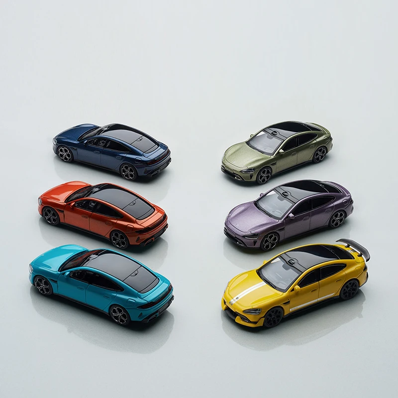 Xiaomi SU7 1:64 Scale Diecast Car Model Set - Pull-Back Alloy Collectible Toy Vehicle in 6 Colors for Fans And Collectors