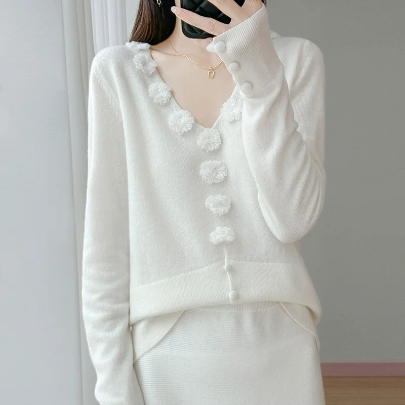 

Spring 100 pure wool knitted women's pullover V-neck sweater slim fit thin design women's full sleeved wool sweater hot selling