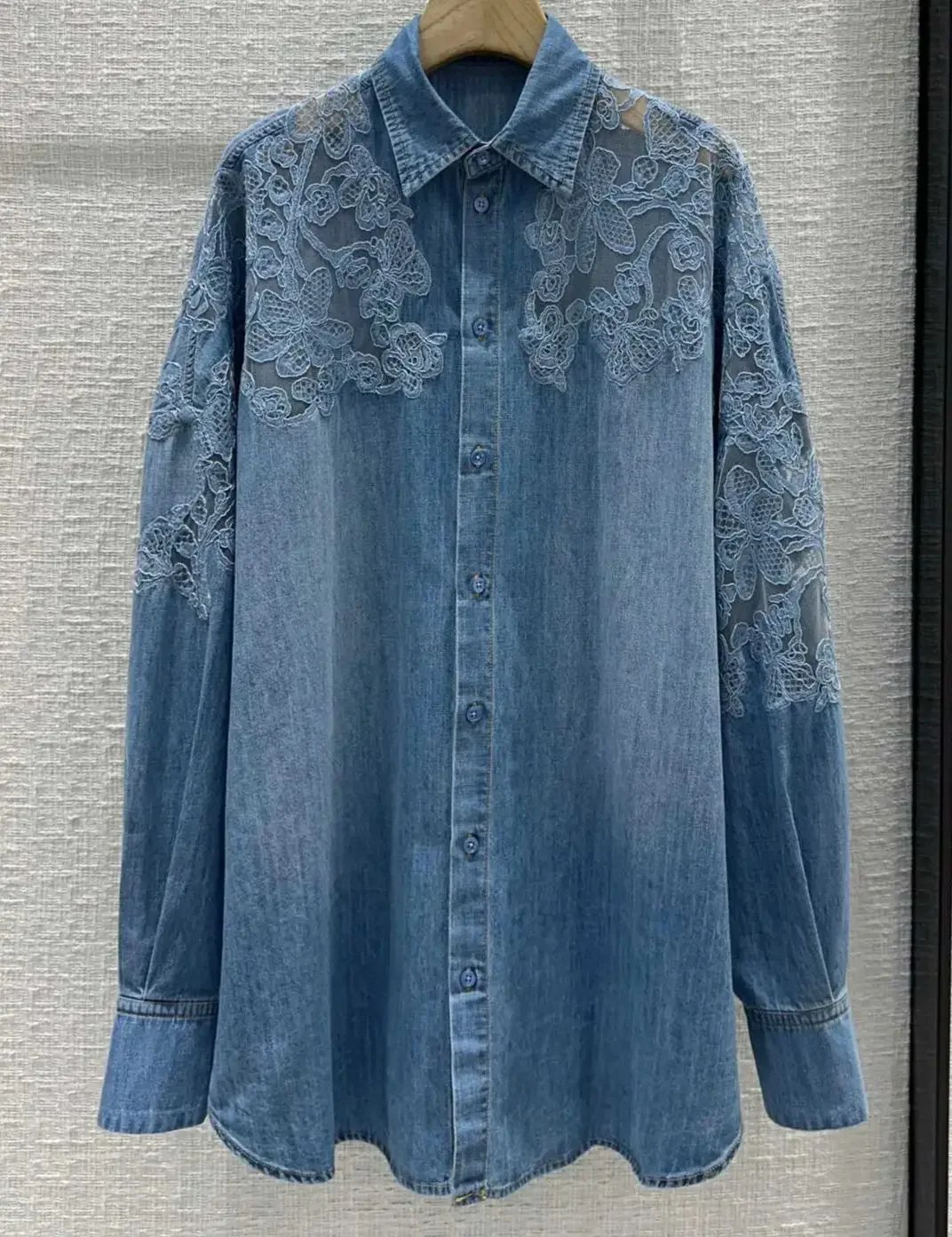 Young Women\'s Shirts 2024 Fashion Trends Women\'s tops and shirts Fashion 100% pure cotton denim flower lace embroidered shirts