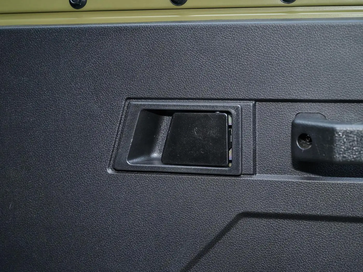 

FLOOR MATS FOR CARS 19