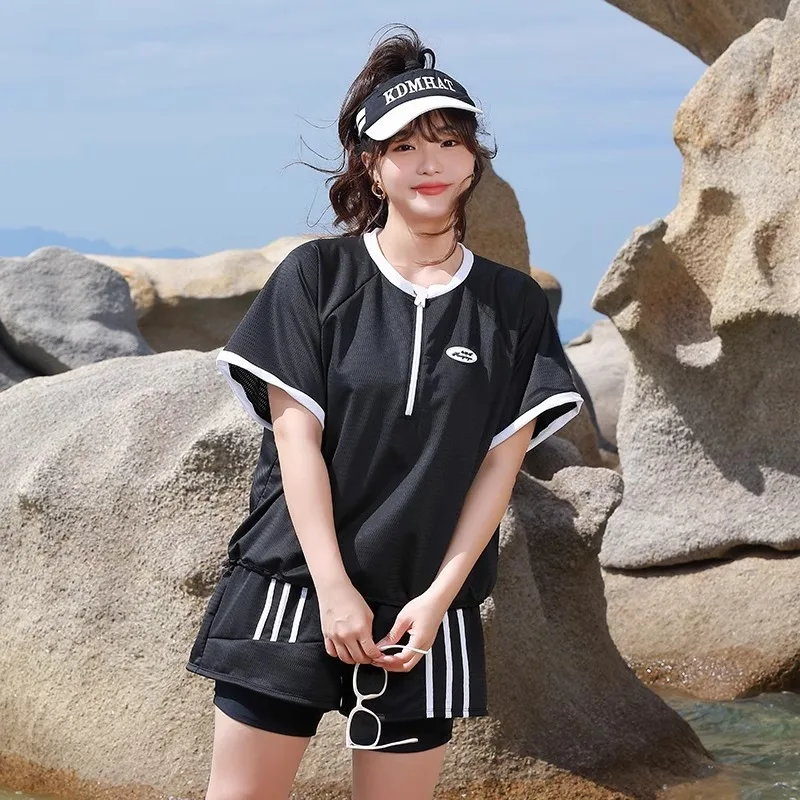 ชุดว่ายน้ําสามชิ้นของผู้หญิงขนาดบวกน้ําพุร้อนและกีฬา