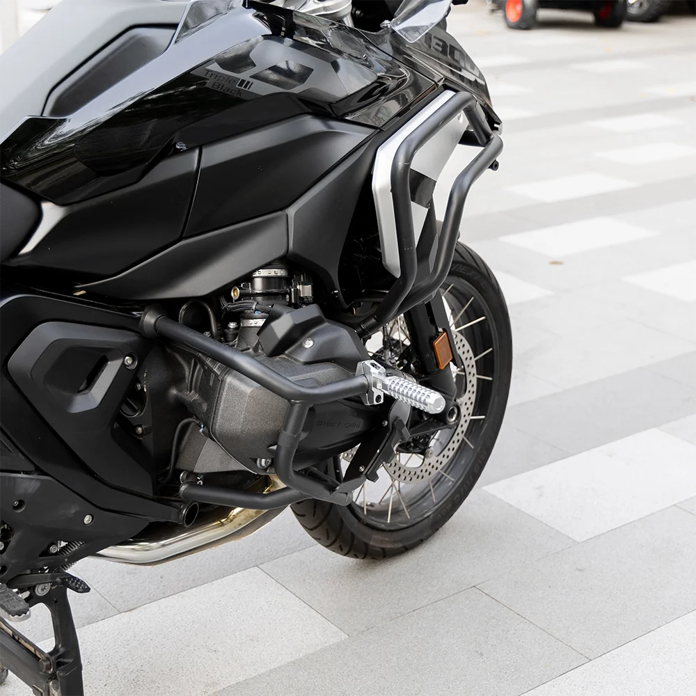 Universelle 22-32mm Motorrad-Crashbar-Fußstütze für Street-Cruise-Bikes, passend für BMW R1200GS R1250GS F850GS F750GS Zubehör – Detail 1