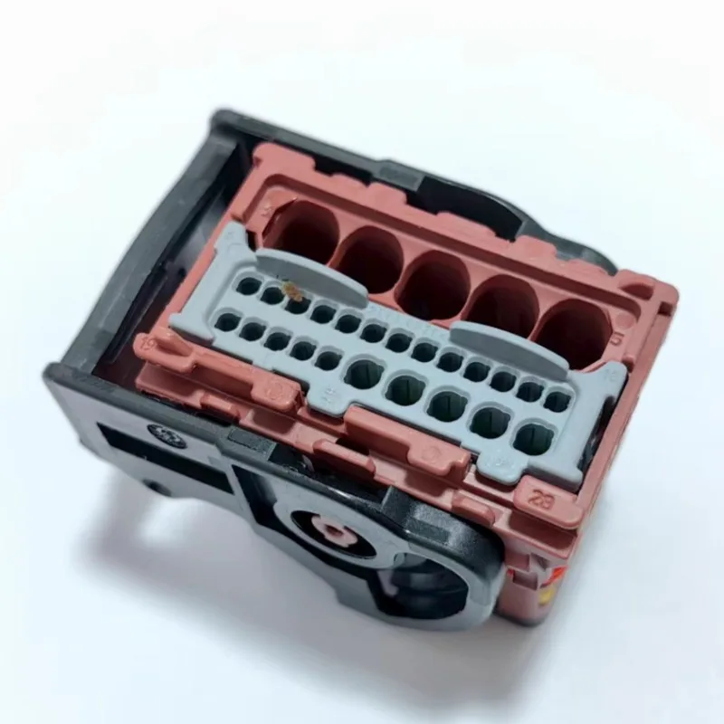 64318-1011 28 دبوس موصل سالب الإسكان، حقيقية 28 القطب غمد لسحب الأسلاك، غطاء موصل كهربائي، استبدال