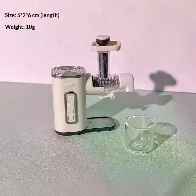 1 Set Mini Food Play Fruit Juicer Machine 1:12 Scale Dollhouse Miniature Juicer Blender Simulation Model Scene Decoration