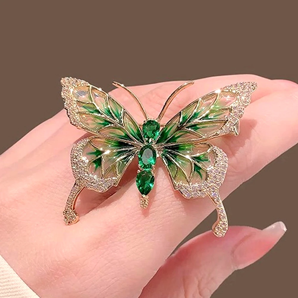 Exquisite Green Crystal Butterfly Brooch Fashion Metal Lapel Pins for Women Girl Suit Sweater Badges Jewelry Accessories Gift