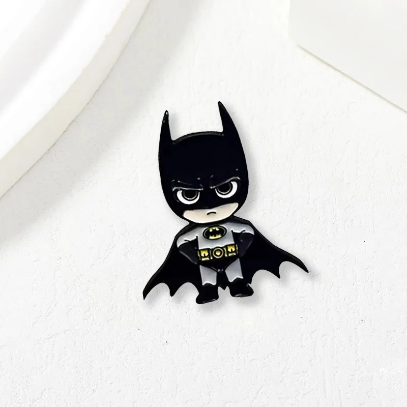 Nieuwe Beast Kingdom Batman Persoonlijkheid Cartoon Leuke Q Edition Metalen Badge Broche Accessoires Student Schooltas Decoratie Geschenken