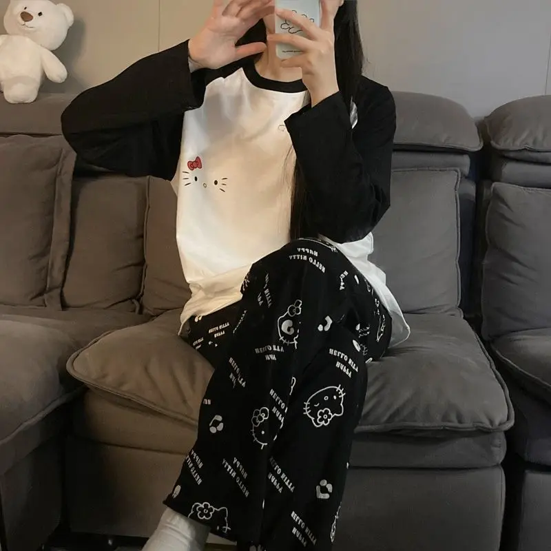 طقم بيجامة هالو كيتي النسائية القطنية للخريف والشتاء بأكمام طويلة ورقبة دائرية للاستخدام الخارجي، ملابس مريحة للمنزل