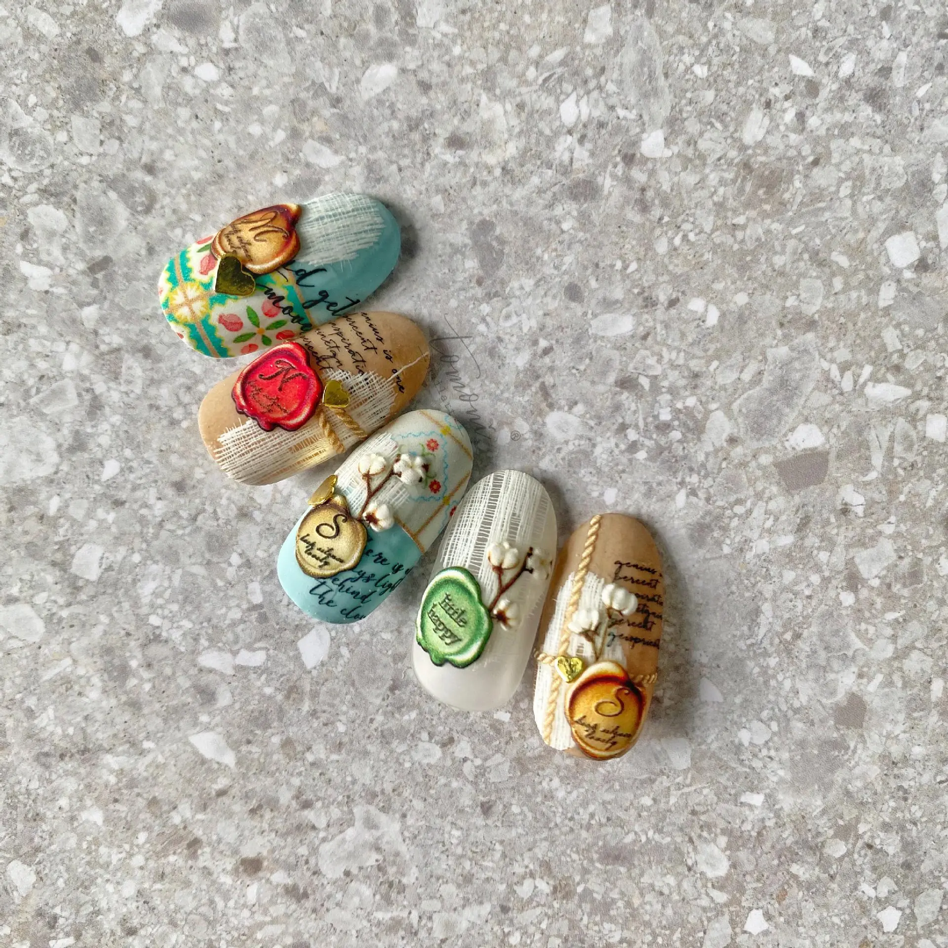 5D adesivi per nail art di alta qualità in rilievo bubble fish nuova tecnologia farfalla nera smerigliata sottile trasparente nail art stickers