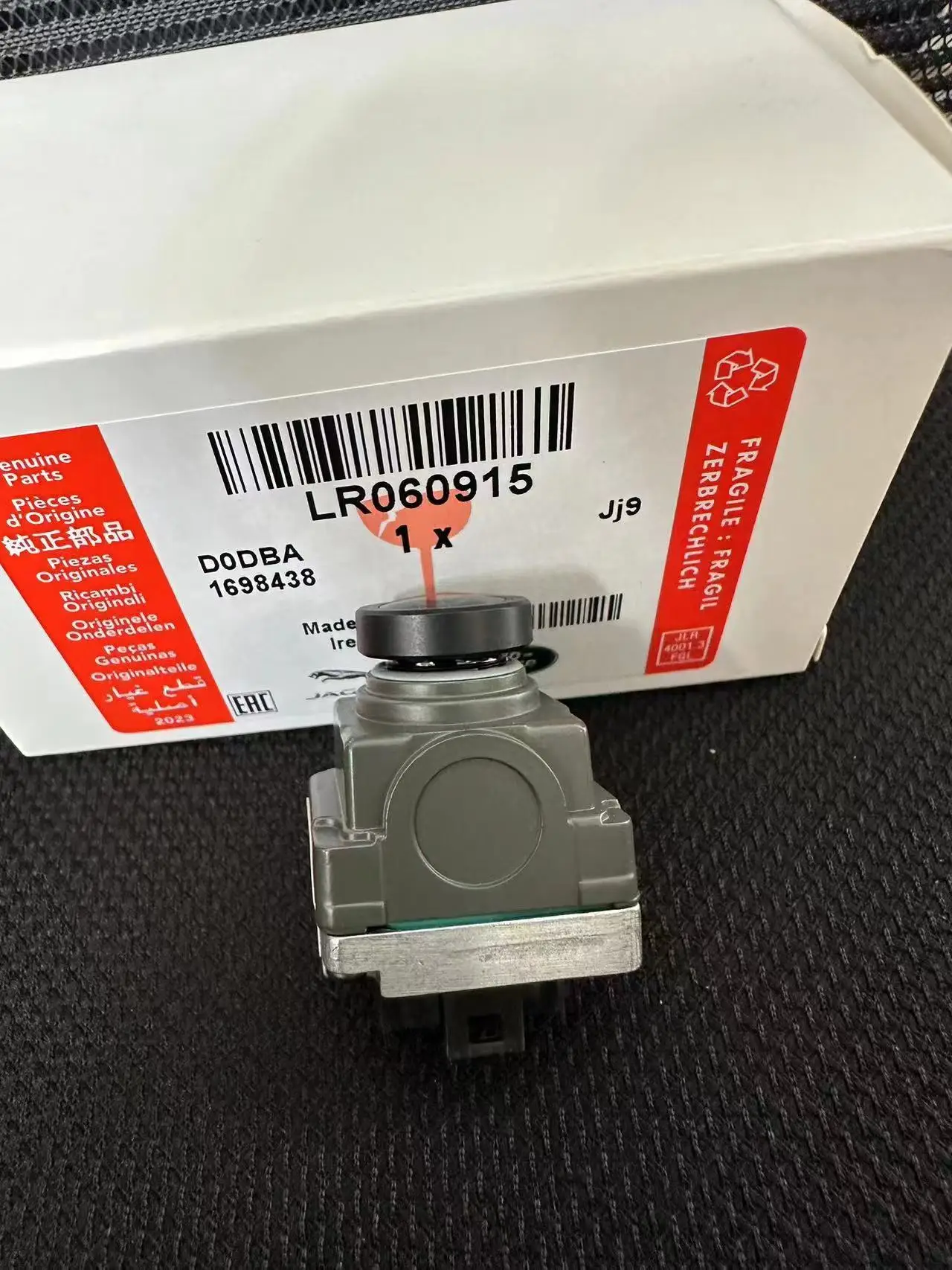 Hot Sale Car Reversing Camera For Range Rover Evoque Land Rover LR060915 Car accessories quality and cheap quality assurance
