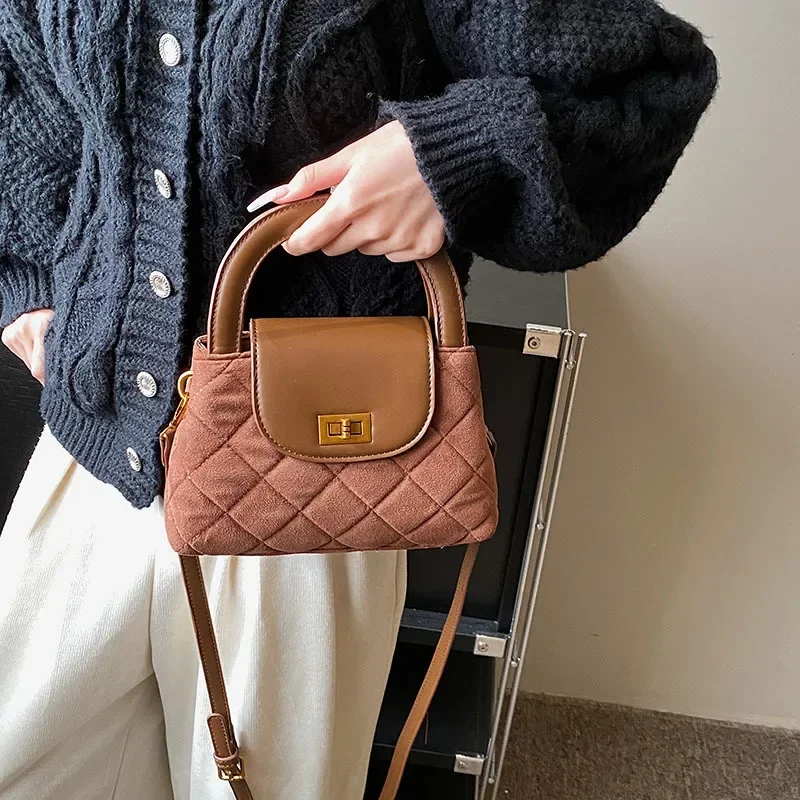 Women\'s designer 2024 New Fashion Texture Plush Handheld Lady luxury handbag Single Shoulder Crossbody Lingge Small Square Bag