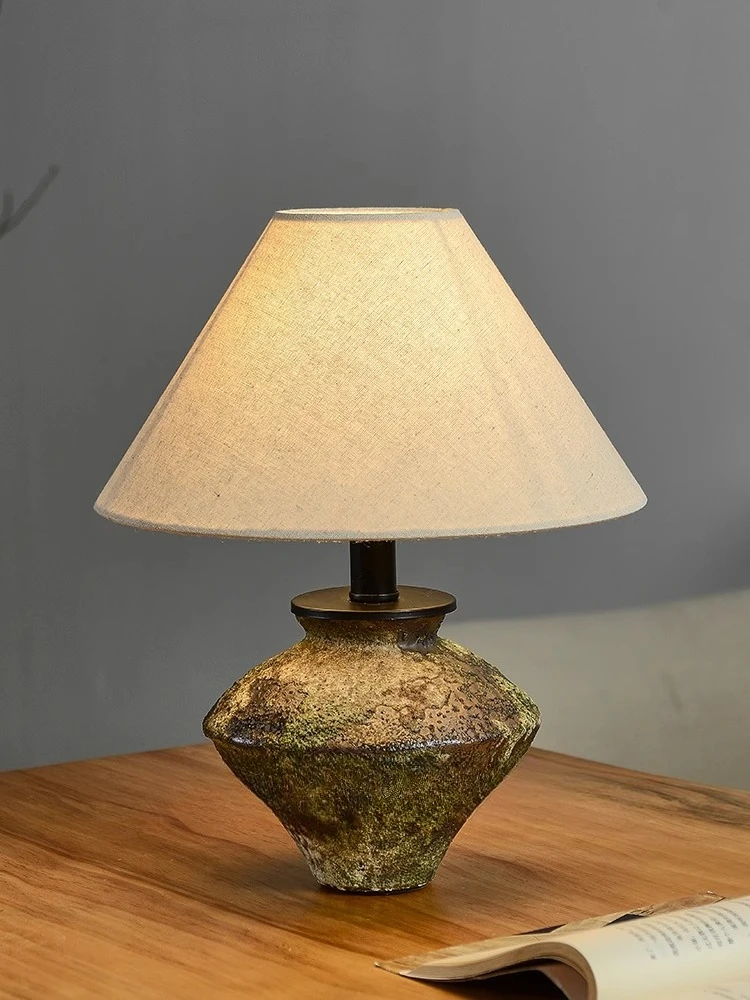 

[Модель моха] Ваби-саби ветровая настольная лампа ретро прикроватная лампа старая грубая керамика горшок для проживания в семье спальня гостиная орнамент украшение