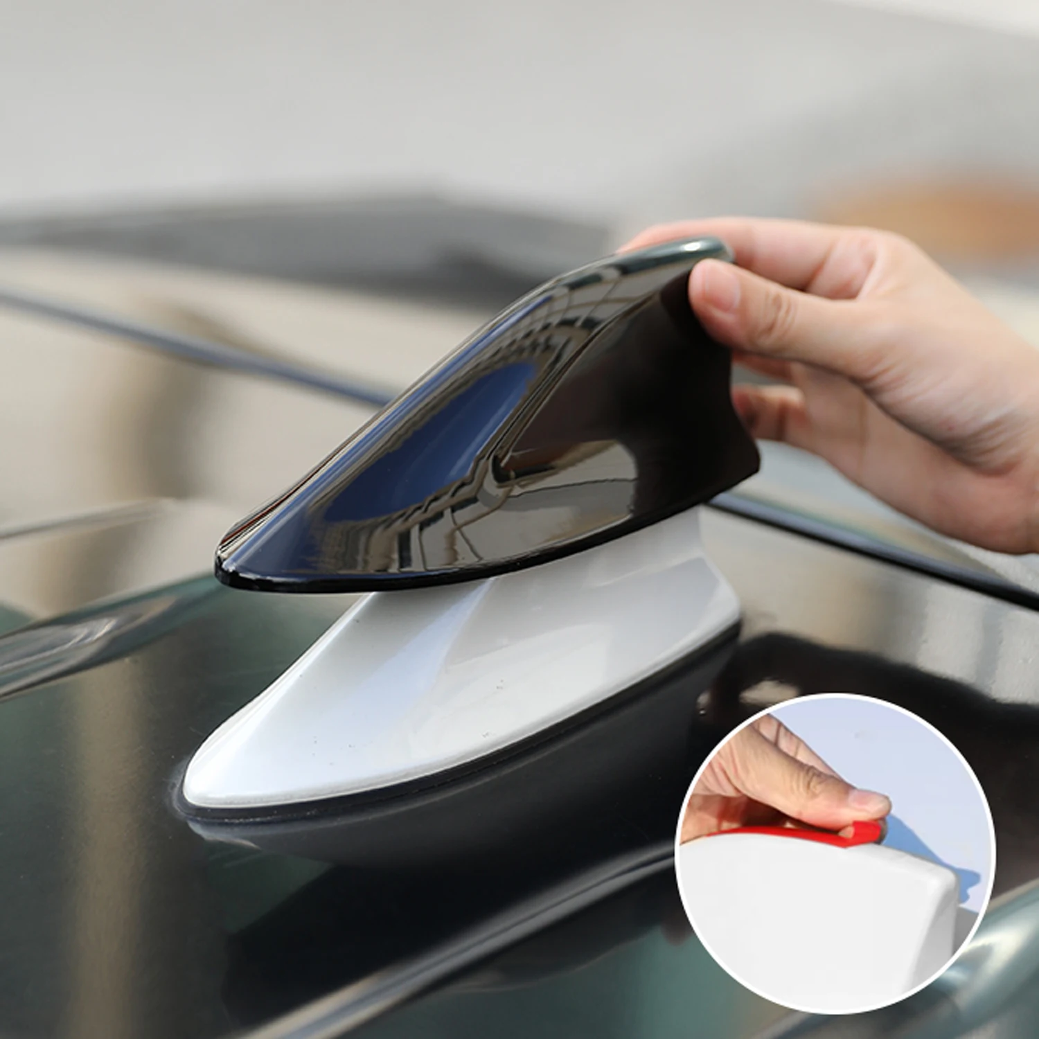 

For Toyota RAV4 2019-2024 Roof Radio AM/FM Signal Shark Fin Style Aerial Antenna Cover Trim Car Accessories (Not for Prime)