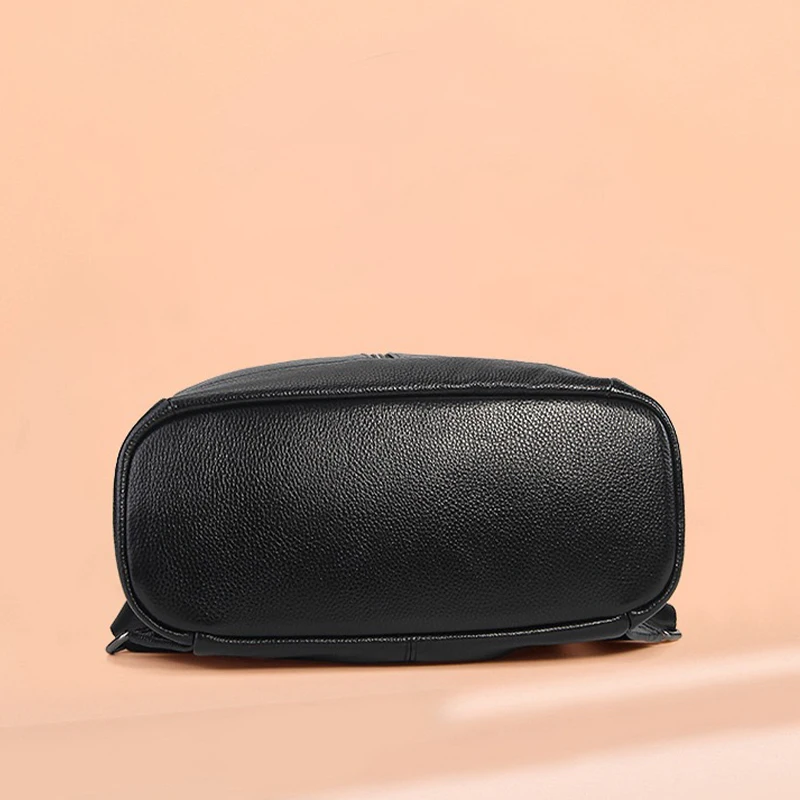 New Fashionable Versatile Backpack with Genuine Leather Head Layer and Soft Leather Leather Large Capacity Backpack