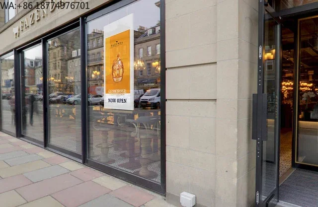 

55-inch High-definition Double-sided Transparent Hanging LCD Display Wall-mounted Window Display Advertising Machine