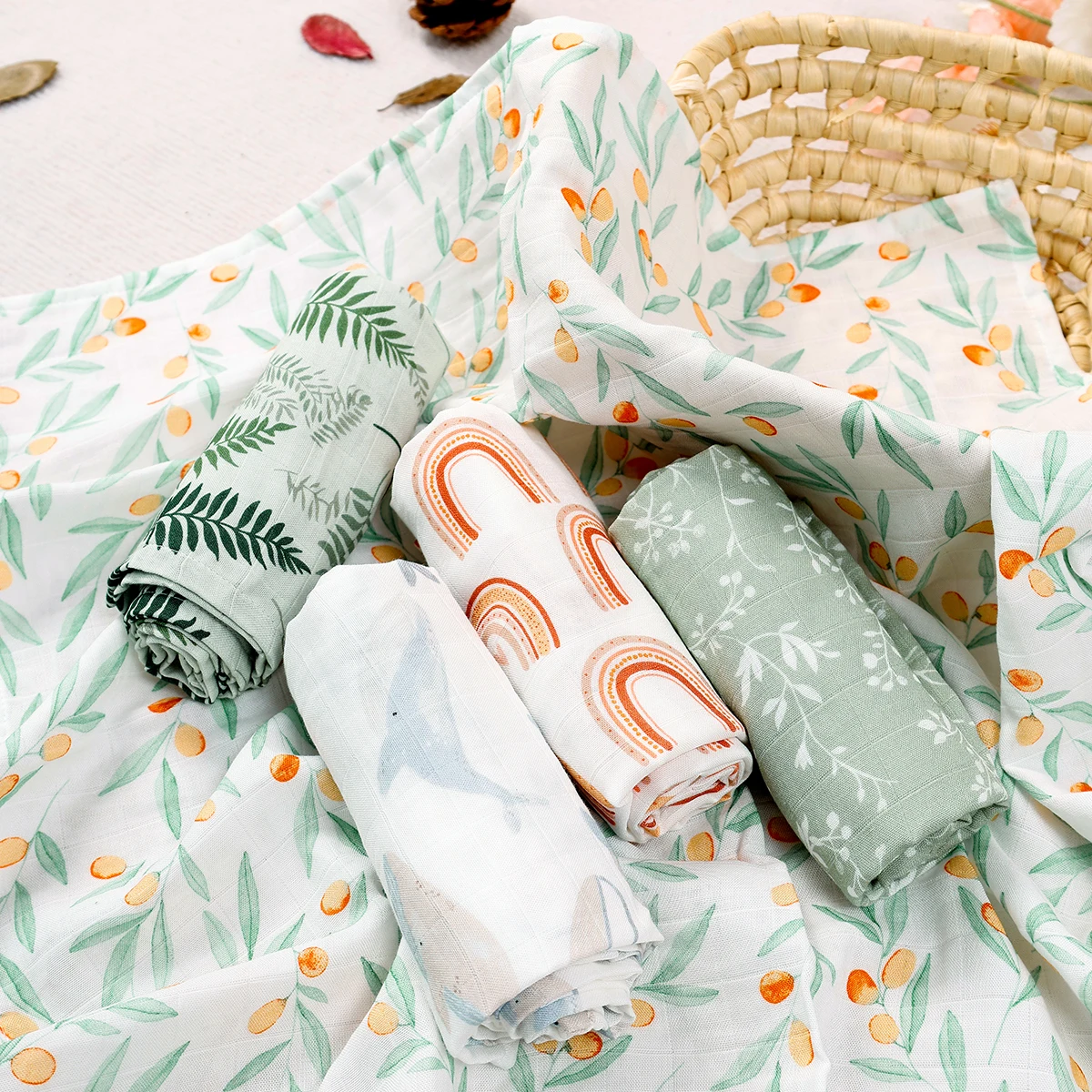 Elinfant 5PCS Set Muslin Blanket 60x60cm Soft Baby Drool Bibs Comfortable Baby Scarf 100%/Bamboo Cotton Burp Cloth image 4