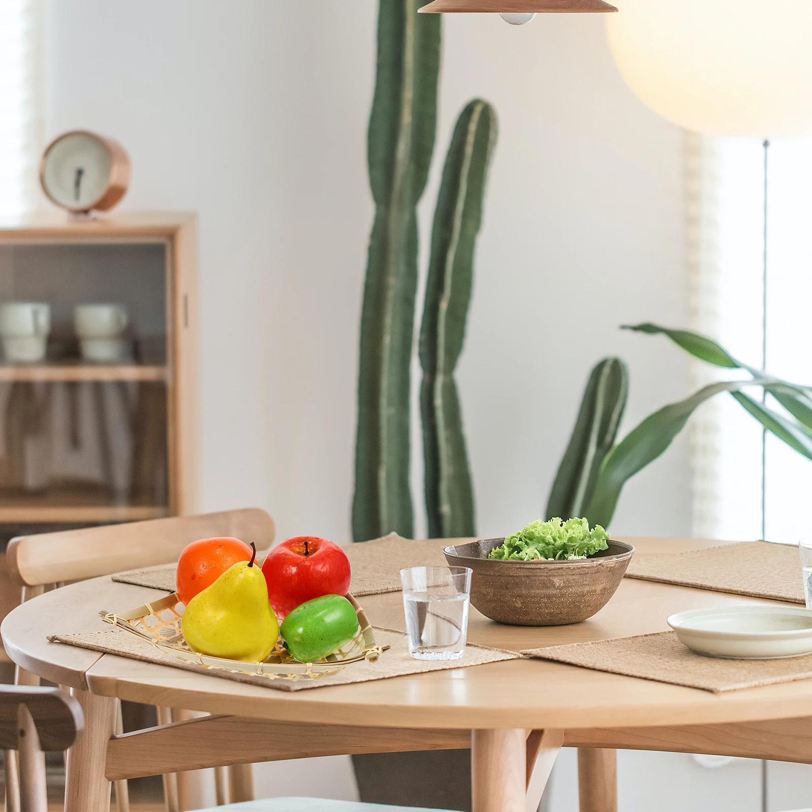 

Veggie Tray Bamboo Weaving Small Dustpan Fruit Plate Bread Basket Snack Baskets with Cover Handmade Khaki Woven