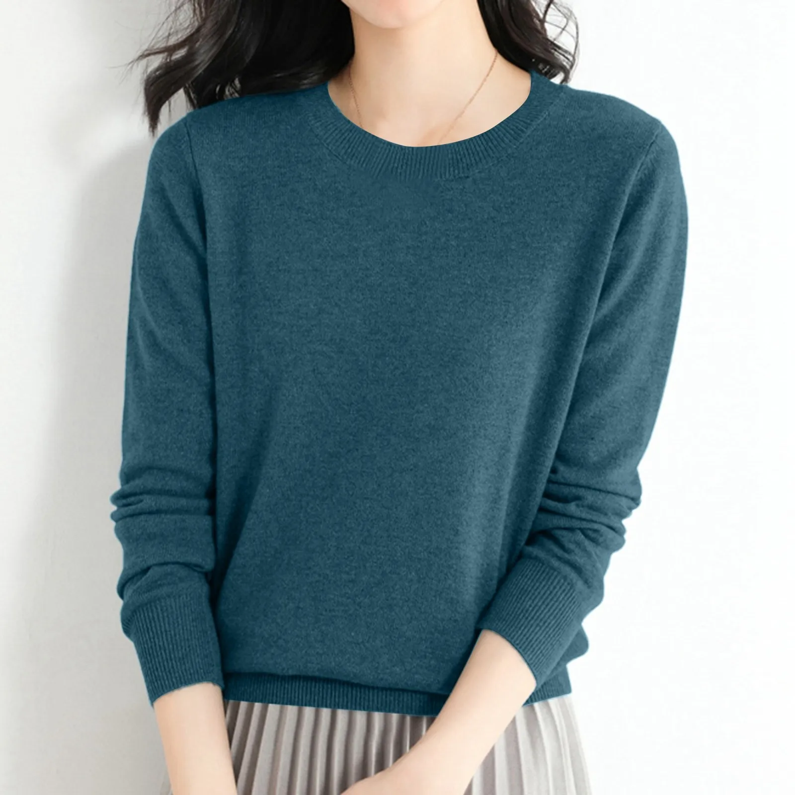 Women's Comfortable Pullover Sweater Women's Casual Low Neck Long Sleeve Round Neck Sweater Knit Loose Bottom Pullover Sweater