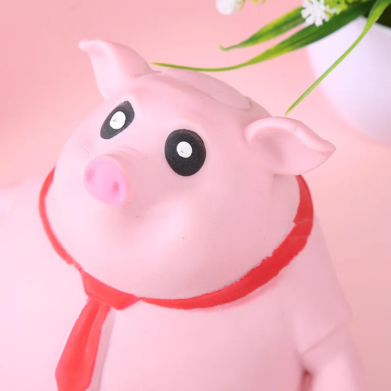 Children\'s Decompression Toys Creative Spread Powder Skin Pig Funny Inspirational Red Scarf Office Pinch Music Vent Gift Kid