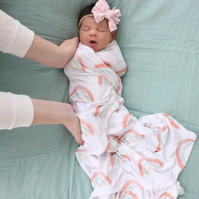 مجموعة قبعة وقماط من الموسلين العضوي - دعائم تصوير لحديثي الولادة بألوان قوس قزح بوهو للجنسين للأطفال الأولاد والبنات، صورة إعلان الميلاد #3