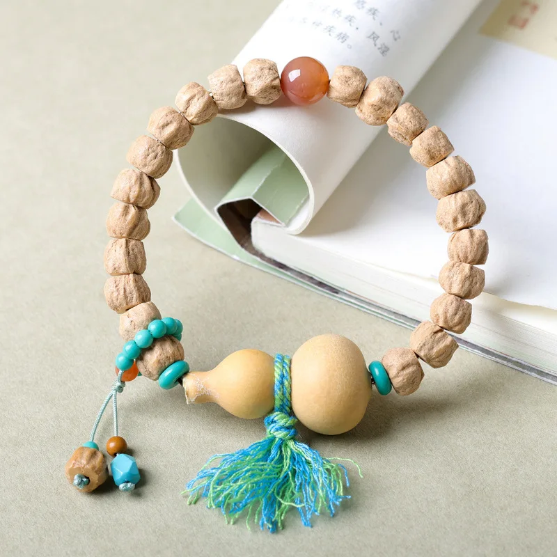 Passion fruit cedar seed bracelets necklaces sweater chains and Buddhist prayer beads