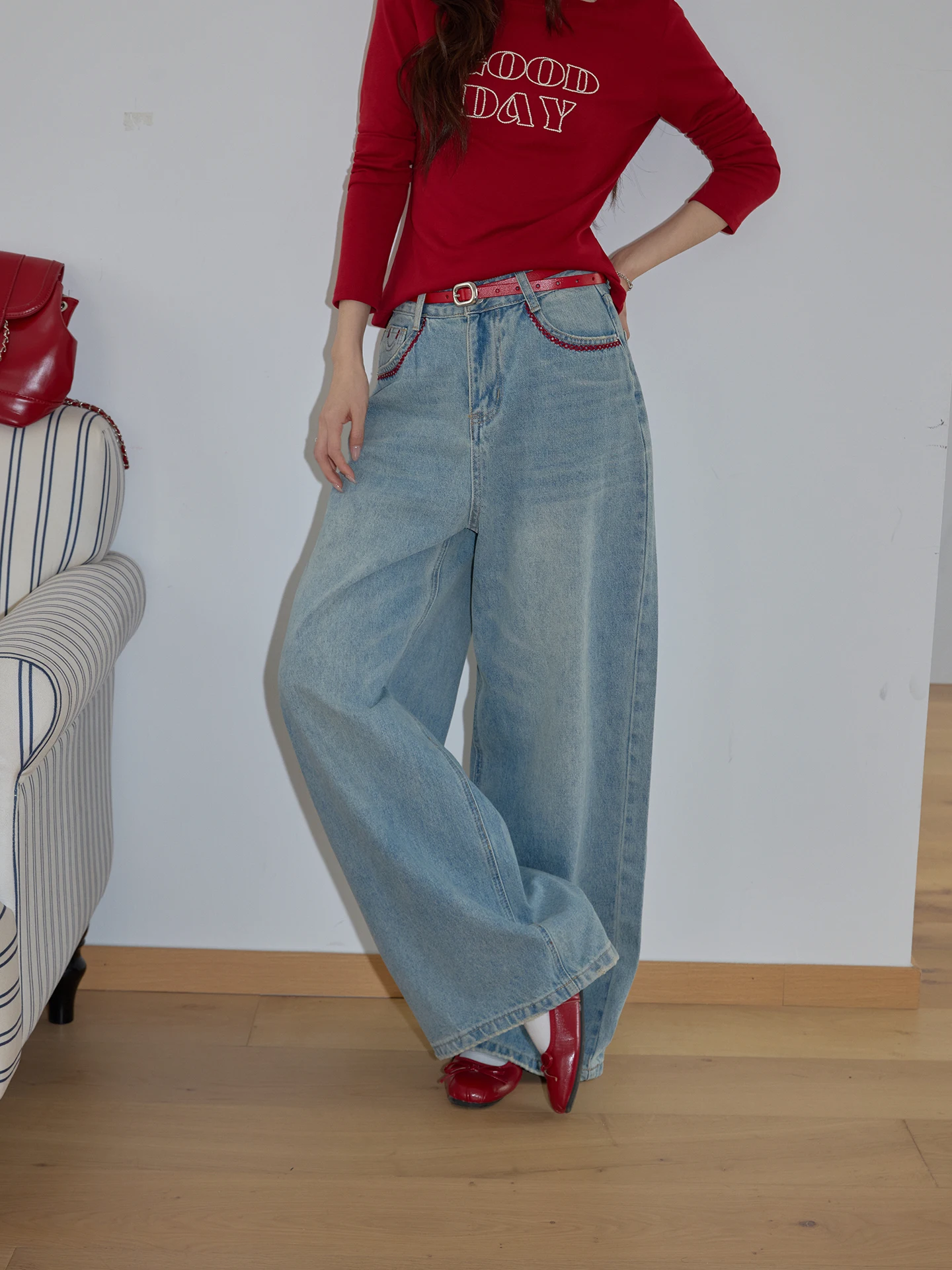 

Blue Embroidered Casual Straight Leg Jeans Women's High Waist Loose Wide Leg Casual Long Trousers Spring 2026 Commute Style