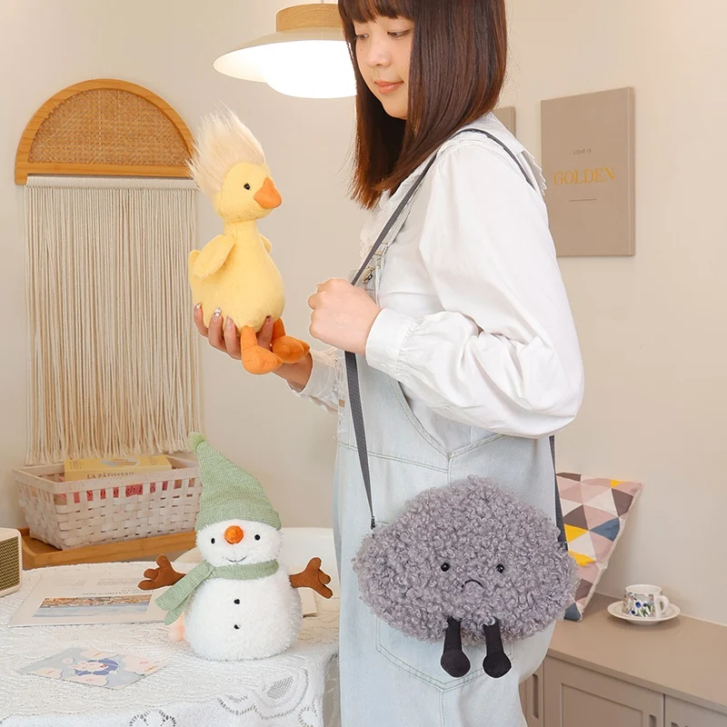Simpatico cartone animato di vendita caldo ape bambola di peluche ciondolo borsa pupazzo di neve anatra nuvola scura peluche decorazione della casa regalo per ragazzi e ragazze