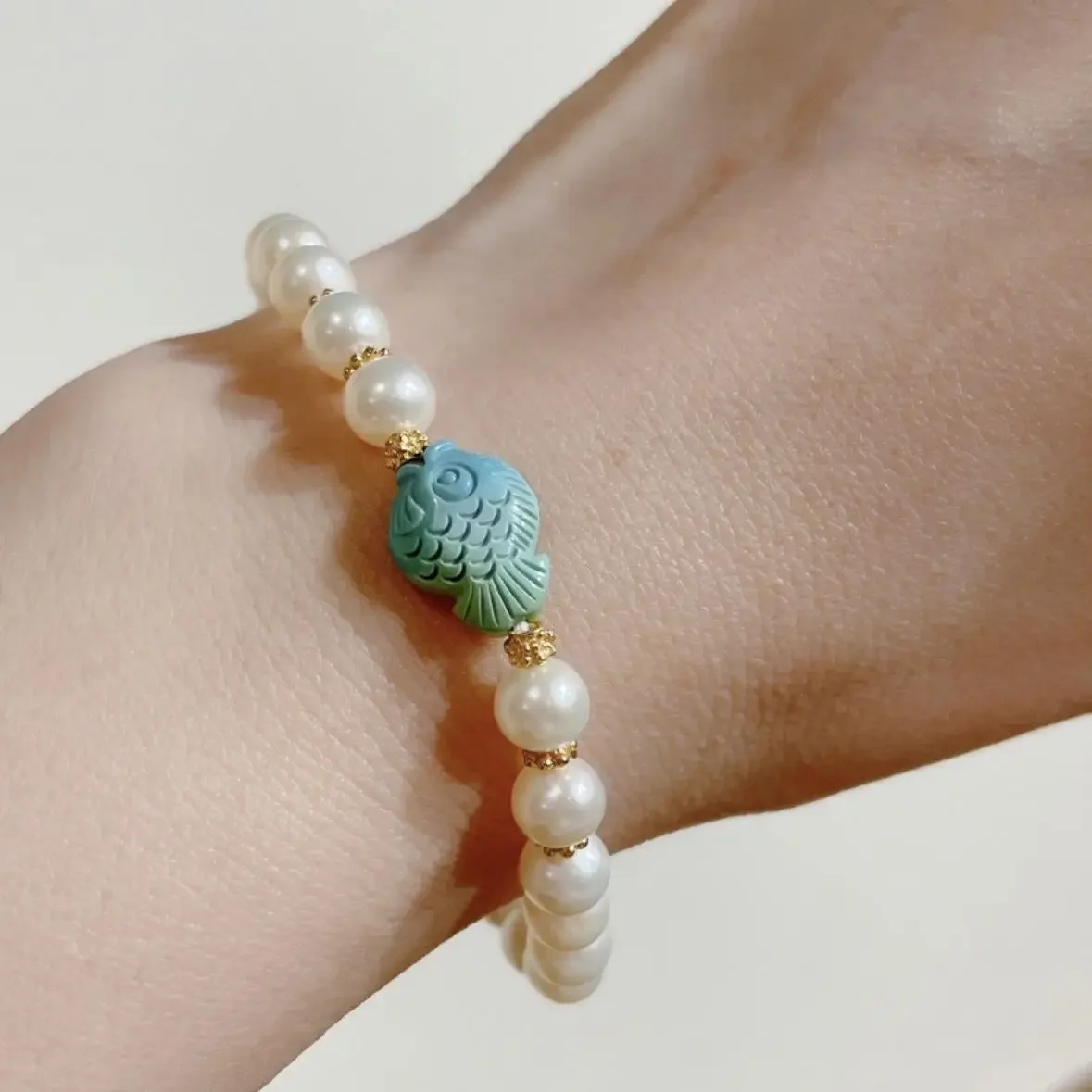 UMQ Design Pearl Bracelet Natural Pearl Bracelet ins natural green pine fish to give his girlfriend a gift.