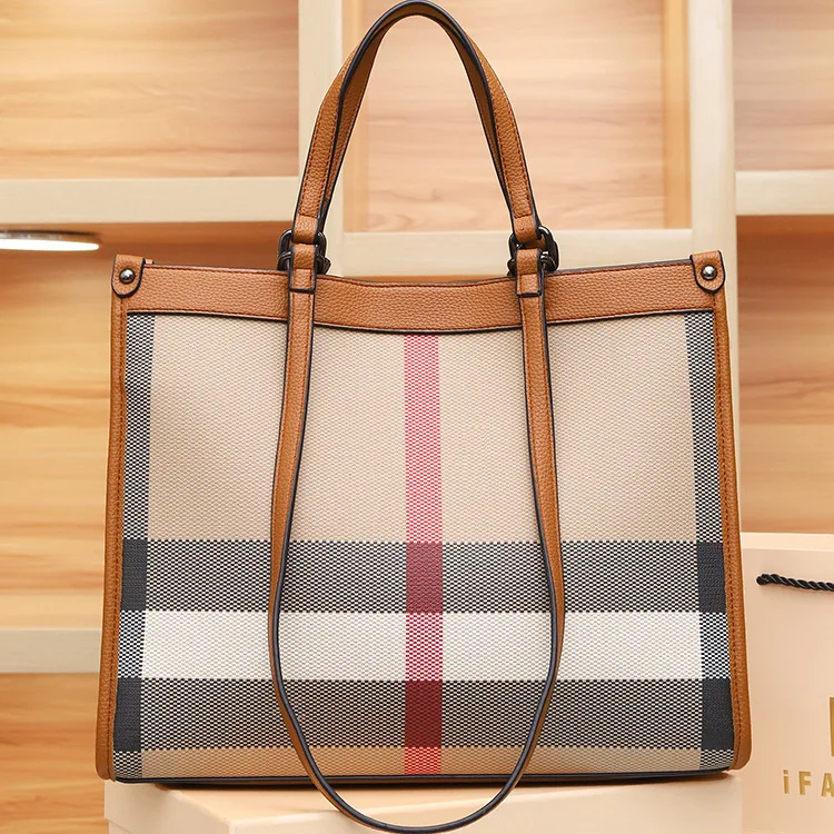 

Stylish Simple Diaper Bags For Women Luxury Vintage Leather Tote Bag Trendy Minimalist Elegant Commuter Bag