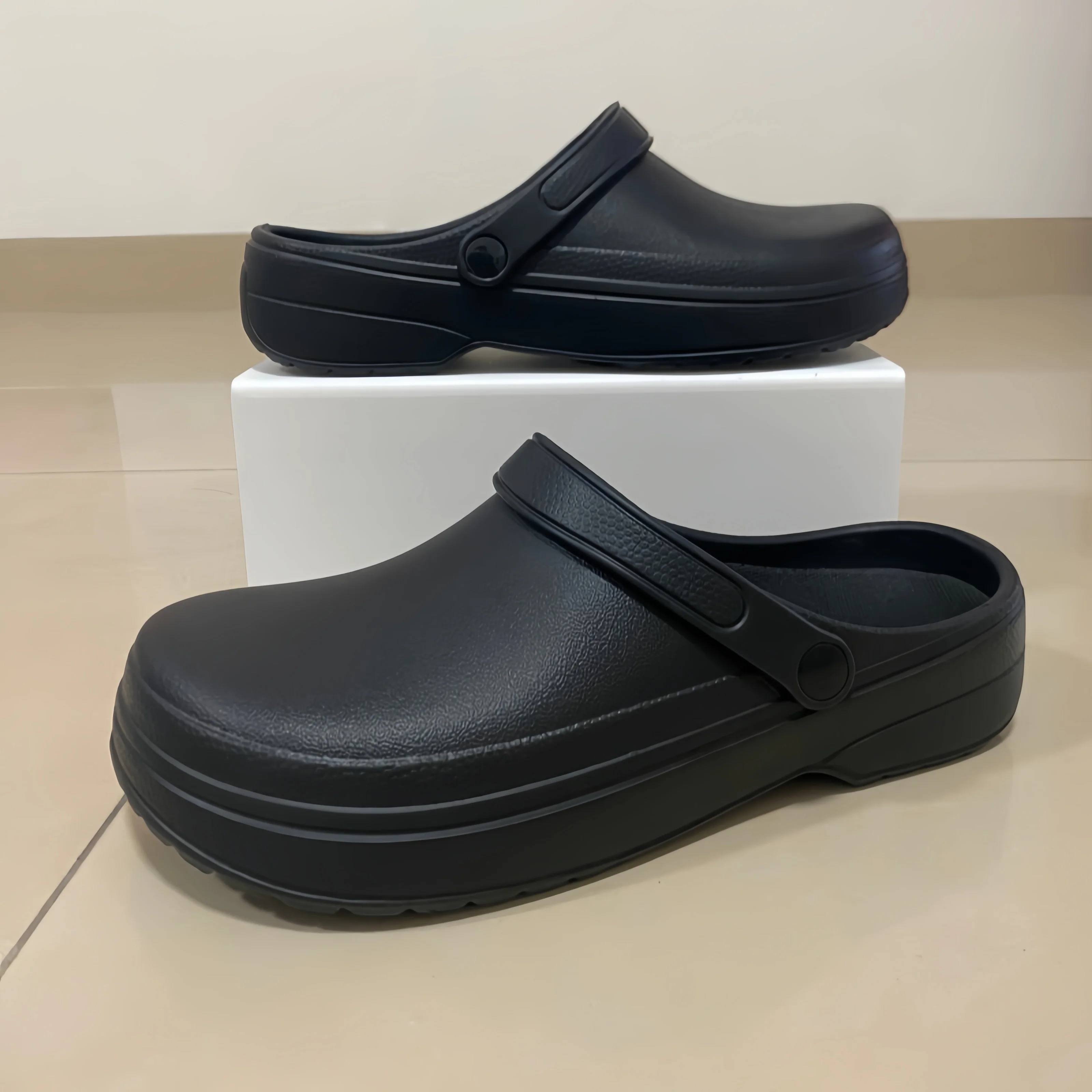 Herrensandalen mit eingebauten Einlegesohlen, bequeme, leichte, wasserdichte Kochschuhe, Damen-Krankenschwester-Schuhe, Gartenpantoffeln – Detail 4