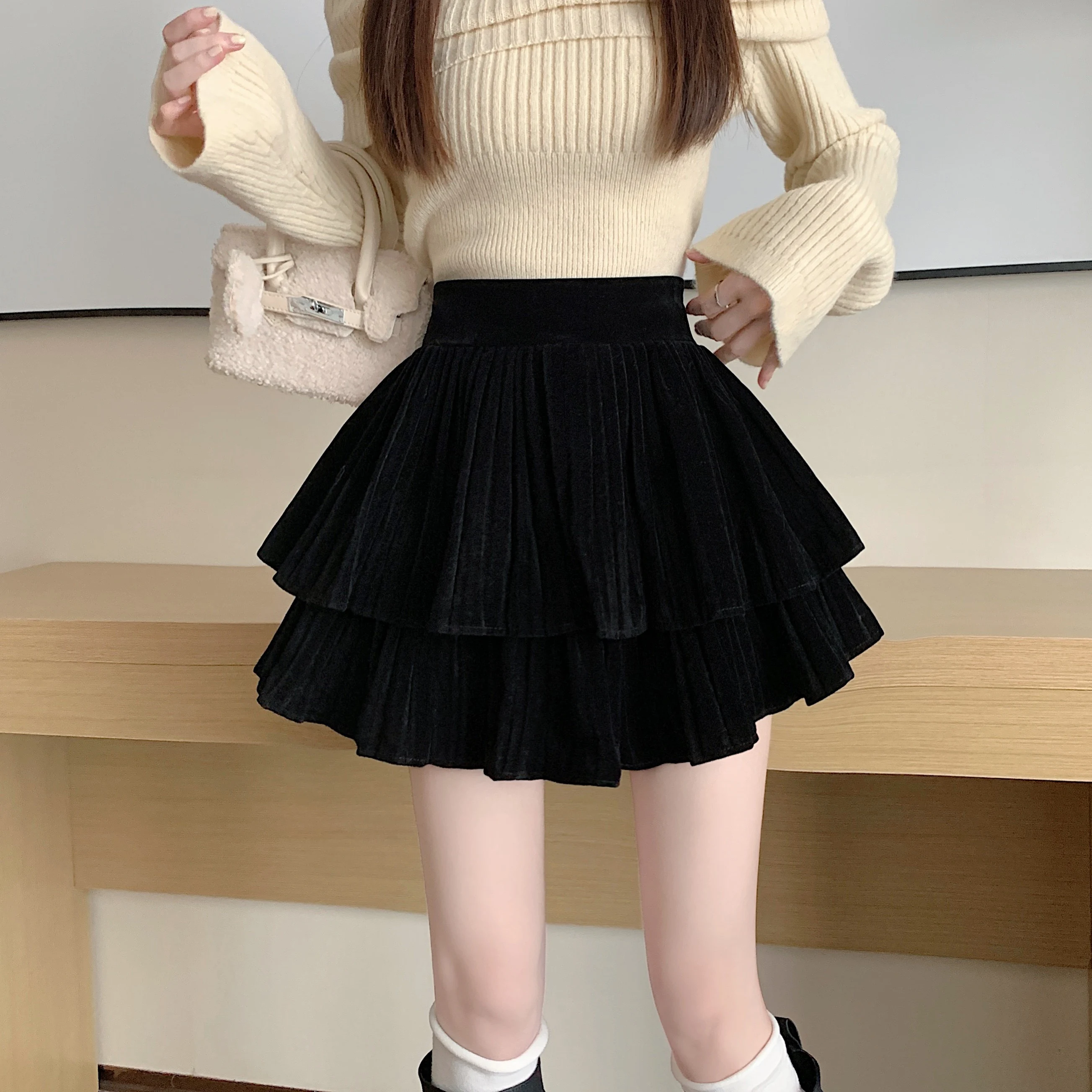 Black Mini Skirts Women Autumn Winter Velvet Pleated All-match Girls Sexy A-line Faldas Aesthetic Literary Ulzzang High Waist