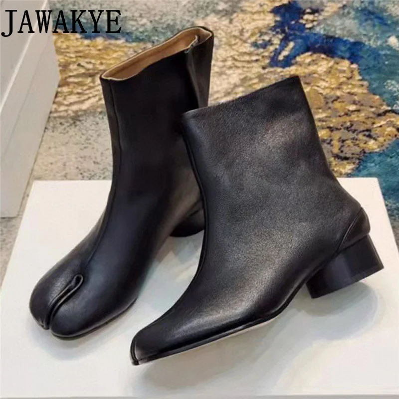 Oryginalne skórzane buty z rozcięciem na palcach Tabi damskie markowe okrągły obcas krótkie buty zimowe w stylu Casual, imprezowa Chelsea Boots