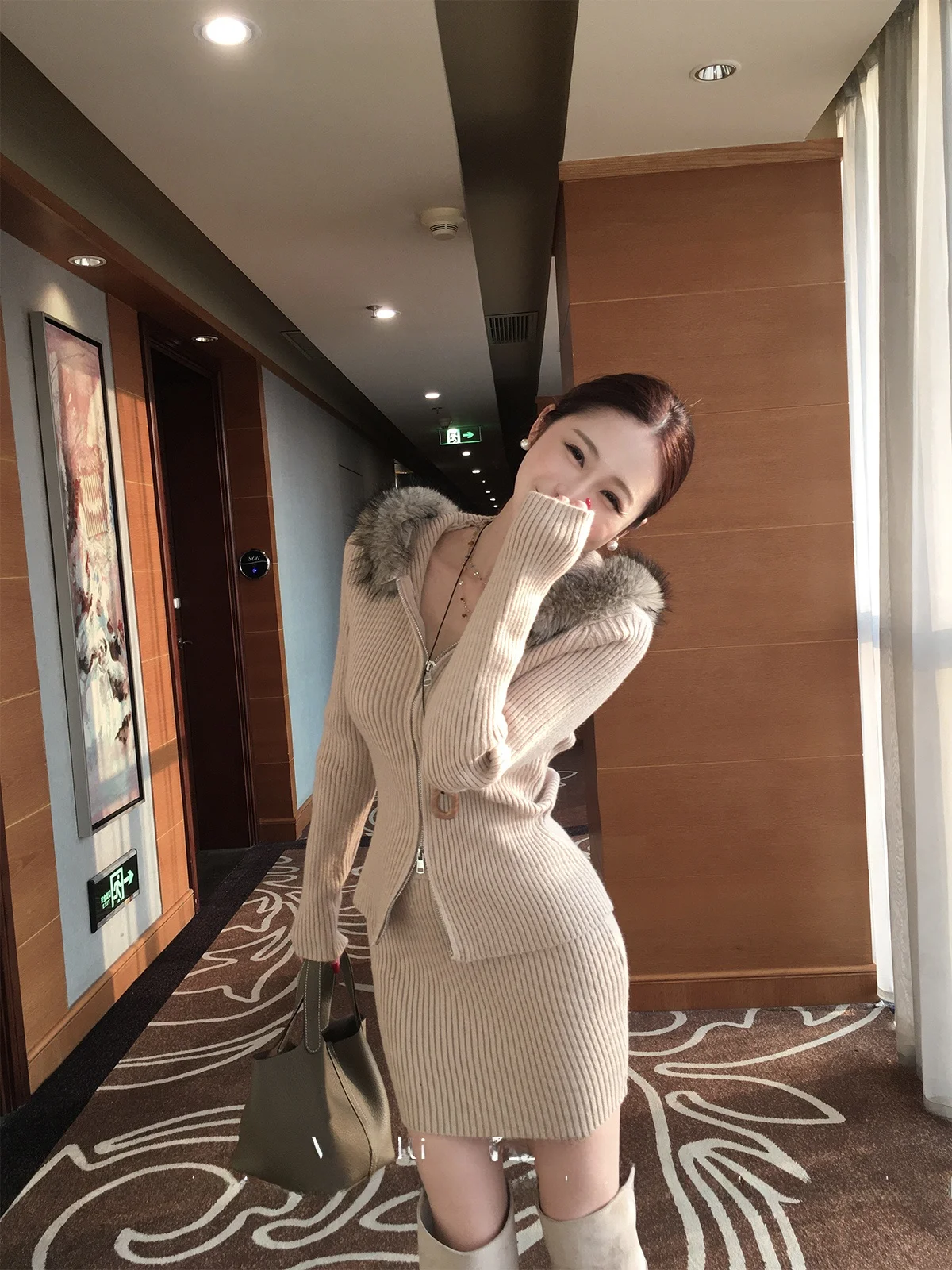 

Slim Fit Knitted Cardigan with Fur Collar And High Waist Skirt Two Piece Set Korean Sle Commute Faion Wild Kiwi Brand