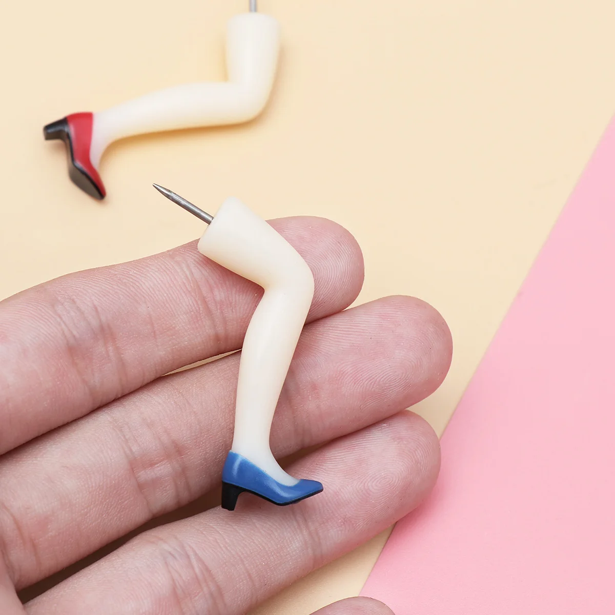 4 قطعة دبابيس ضغط البلاستيك المعادن Thumbtacks للوحات الإعلانات شرائط الفلين خريطة بمناسبة مكتب القرطاسية معلقة الملصقات
