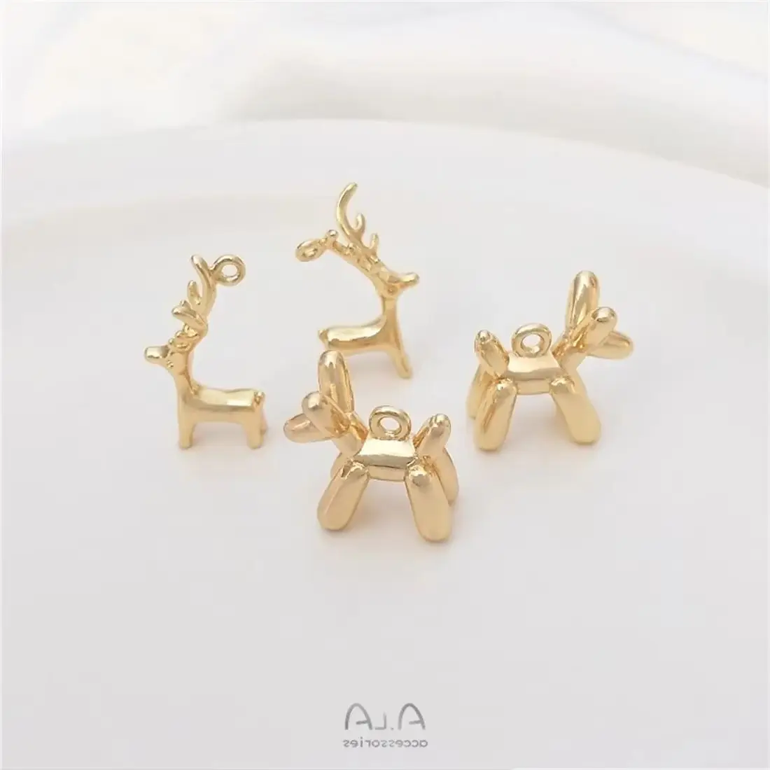 

14K Gold Package Cute Balloon Dog Deer Little Deer Pendant Handmade Pendant DIY Original Jewelry Bracelet Accessories C367