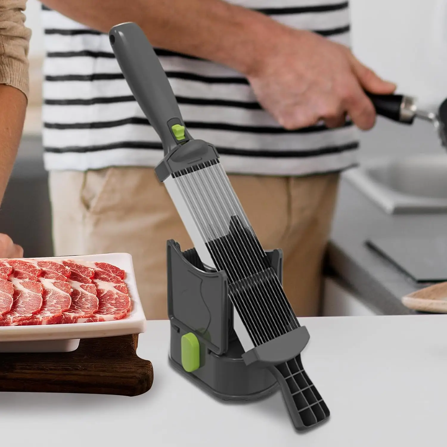 Cross Border Hot Selling Multifunctional Stainless Steel Meat Vegetable Cutter Fast Slicing Dicing Shredding Kitchen Gadget