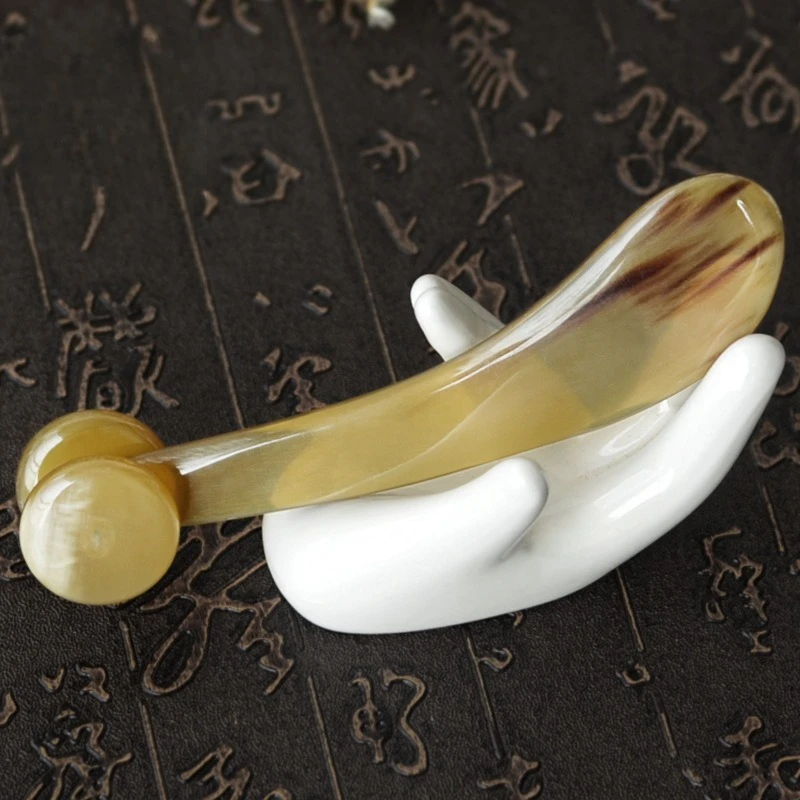 

13cm Natural Yak Horn Massage Cart, Dual Wheel Beauty Roller with Grain Texture, Handheld Facial Sculpting Tool