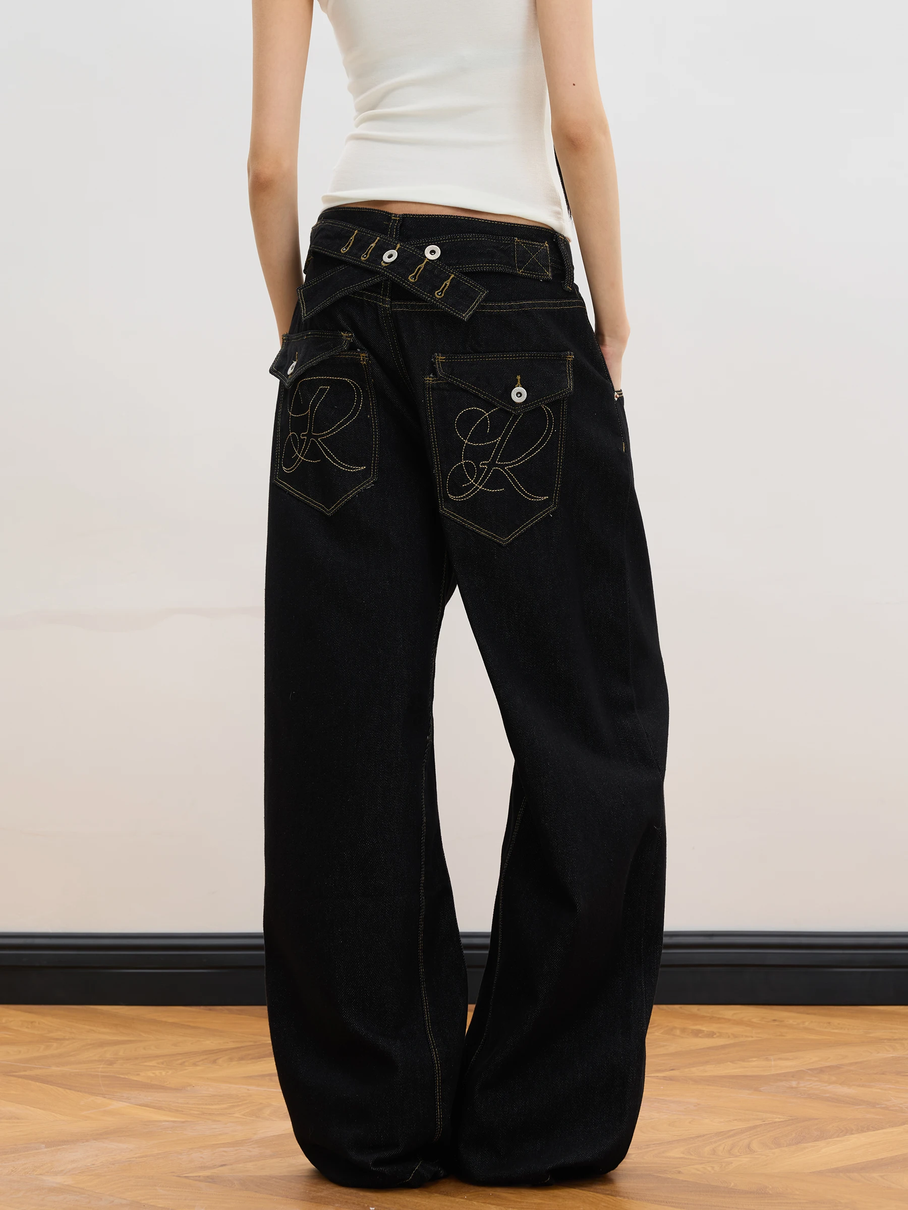 

JUNECUT Paris Buckle Straight Leg Original Color Jeans Casual Loose Fit Black Long Pants Women's Loose Fit Casual Jeans