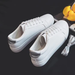 Mulher sapatos de plataforma apartamentos nova moda clássico vulcanize sapatos primavera esporte sapatos casuais couro pu feminino tênis branco