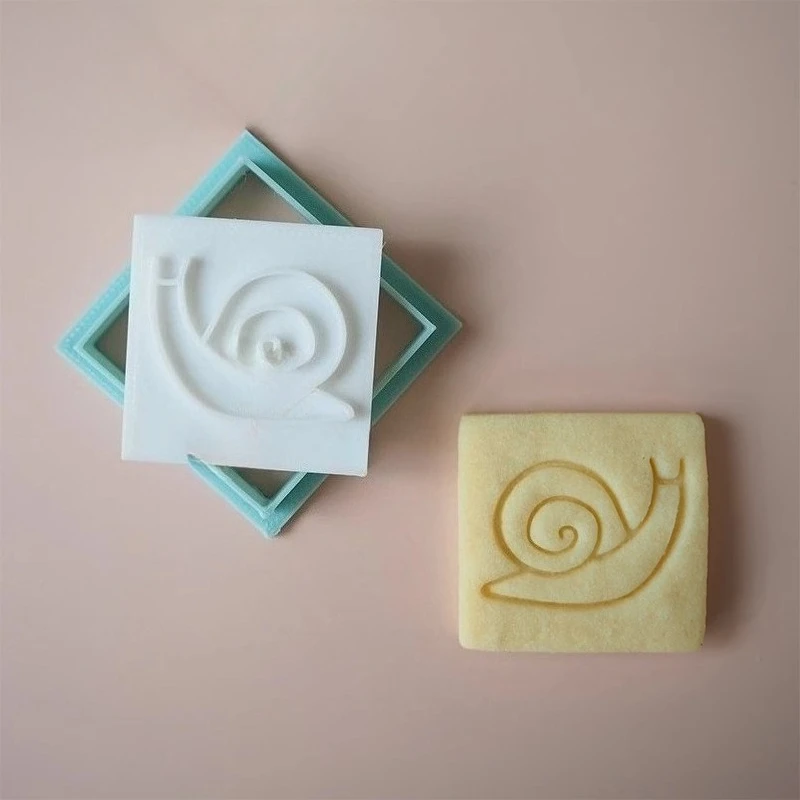 Bear Snail Pattern Cookie Cutter Hydrangea Flower Cookie Mold Bear Biscuit Stamp Cake Baking Decoration Mold