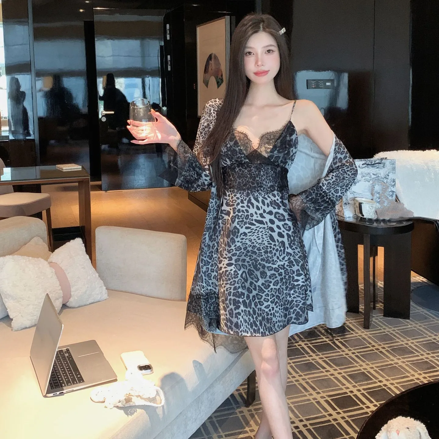 

Female Leopard Print Twinset Robe Set Dress Sexy Lace Applique Suspender Nightgown Ice Silk Sleepwear Homewear