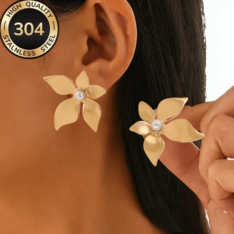 1 Pair Elegant White Bead Inlay Flower Shape Stainless Steel Earrings for Women Irregular Petal Design Fashion Jewelry Accessory