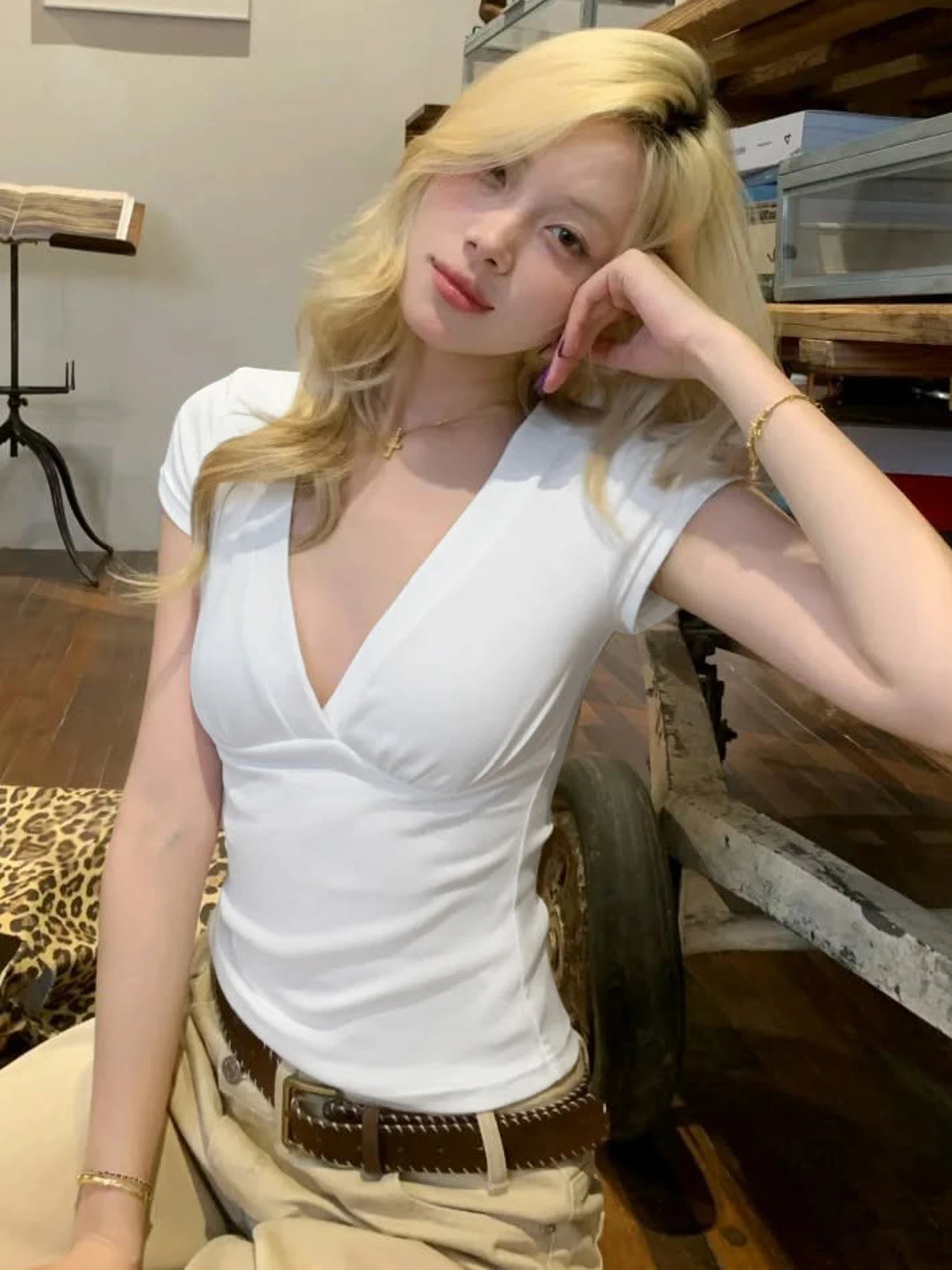 Dulzura Women'S Solid Sexy V-Neck Short Sleeve Slim T-Shirt Casual Versatile Y2K Top Party Vacation Street Style Summer Clothes