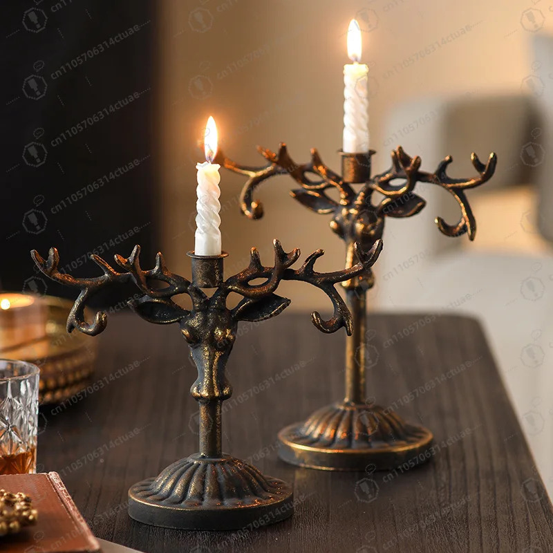 

Medieval - Style Metal Candlestick Creative Ornament - Small Desktop Decoration for Hotel Lobbies & Photo Studio Props