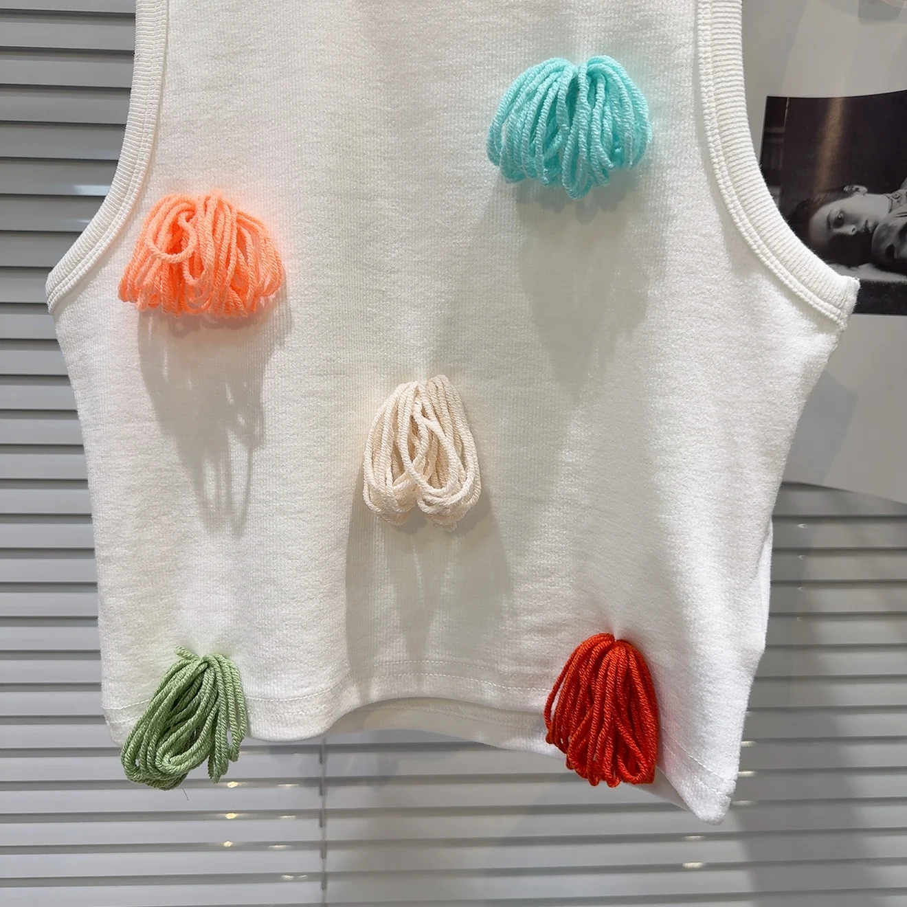   니트 볼 3D 장식 슬림핏 조끼 티셔츠 스트리트 스포츠 길이 풀오버 단색 개인 디자인