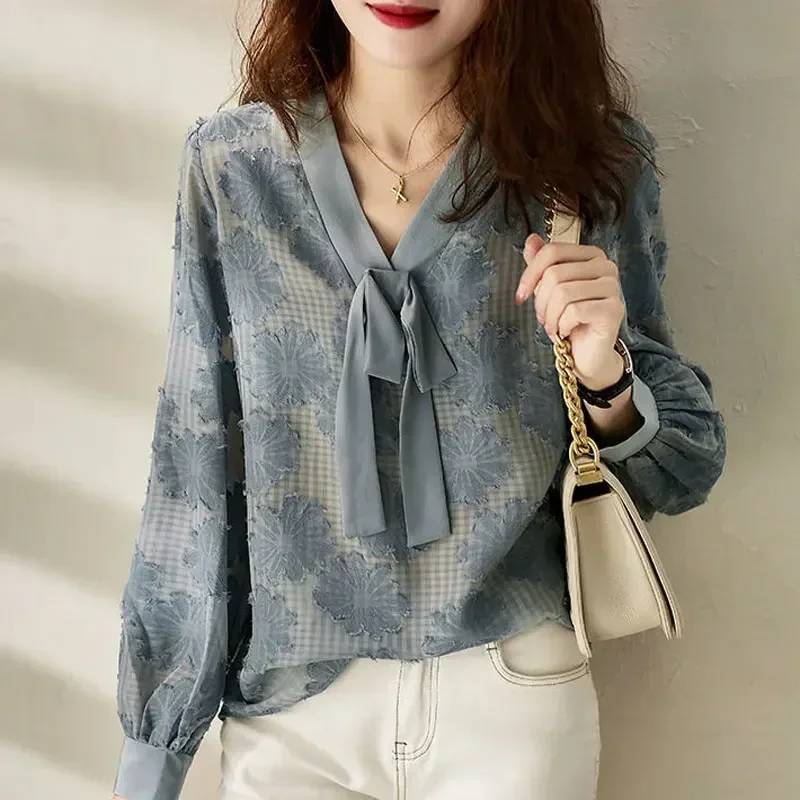 

Новинка 2022, повседневная рубашка с объемным украшением и цветочным принтом, весенне-осенняя элегантная женская одежда с v-образным вырезом и бантом, асимметричная блузка