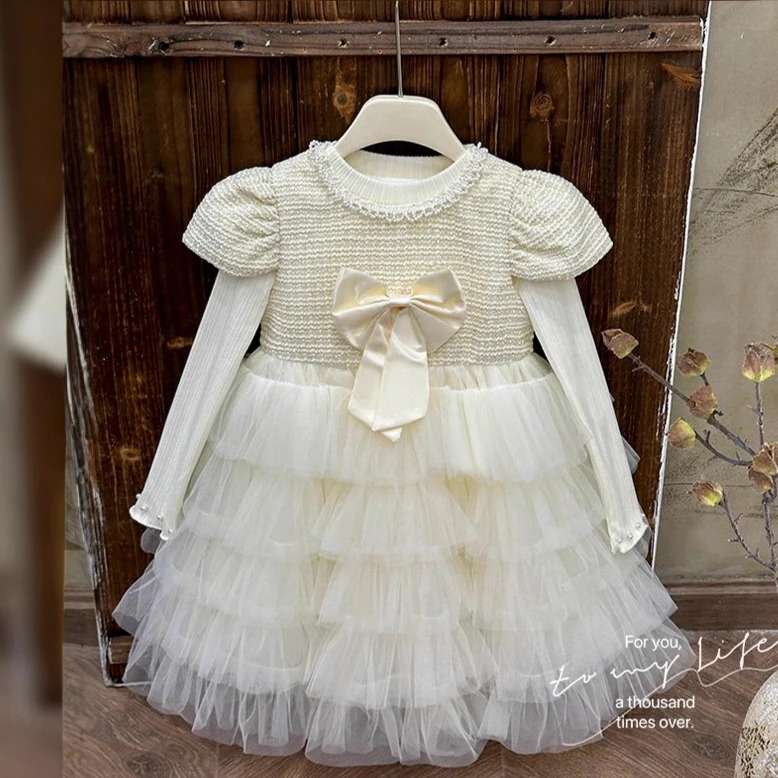 

Костюм для девочек, осень-зима 2022, новая детская одежда, марлевая юбка без подкладки с милой подошвой и галстуком-бабочкой для девочек, два комплекта