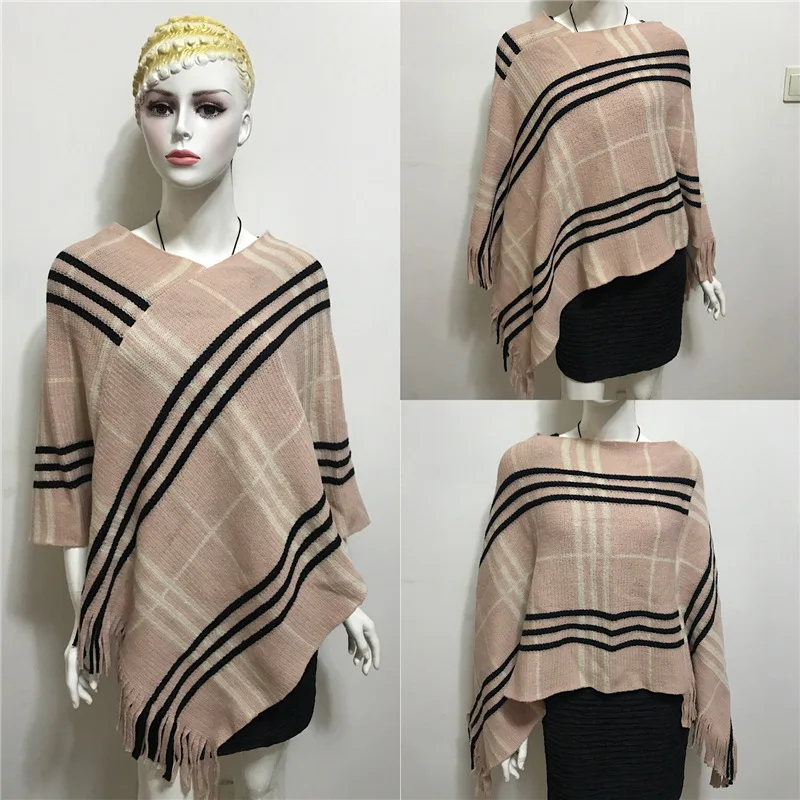 

2022 Spring Autumn New Pullover Cloak Female Shawl Women Plaid Classic Knitted Poncho Cape Shawl Trend Sweaters Black Pink